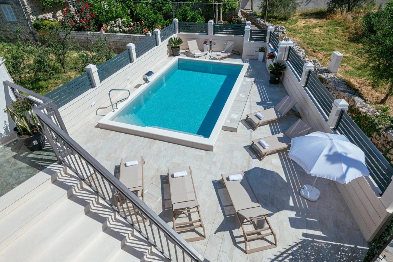 Apartments Dubelj Komolac ภายนอก รูปภาพ