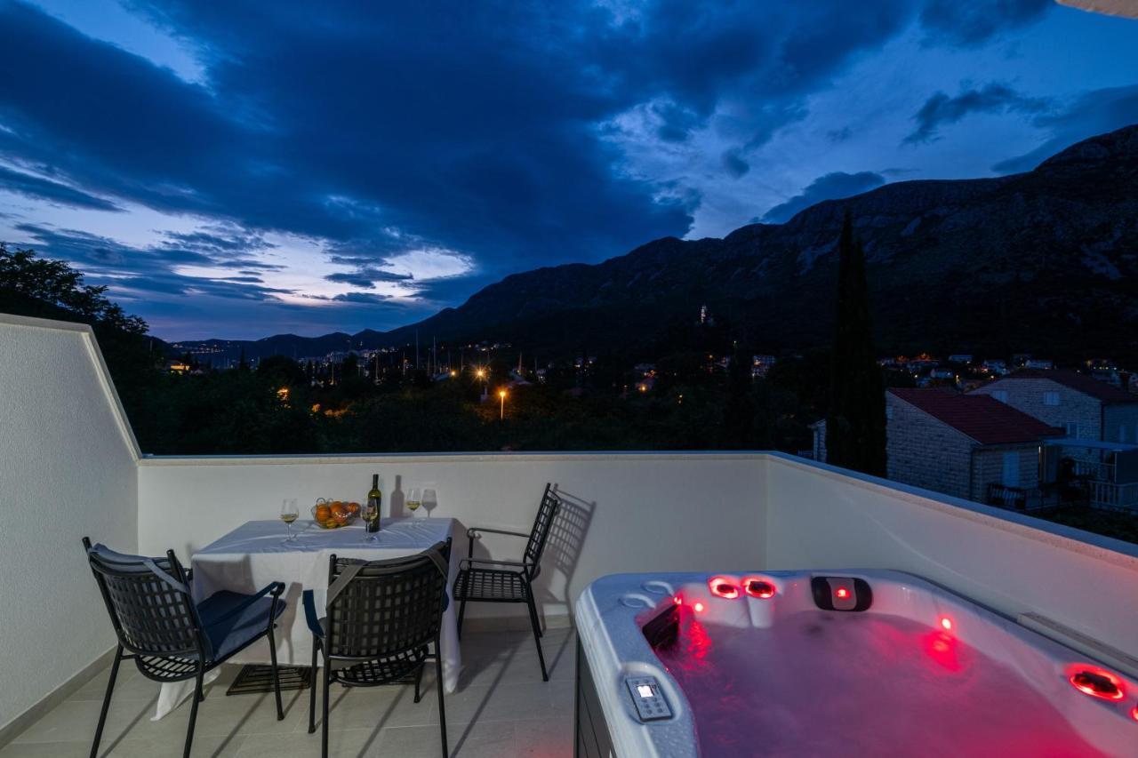 Apartments Dubelj Komolac ภายนอก รูปภาพ