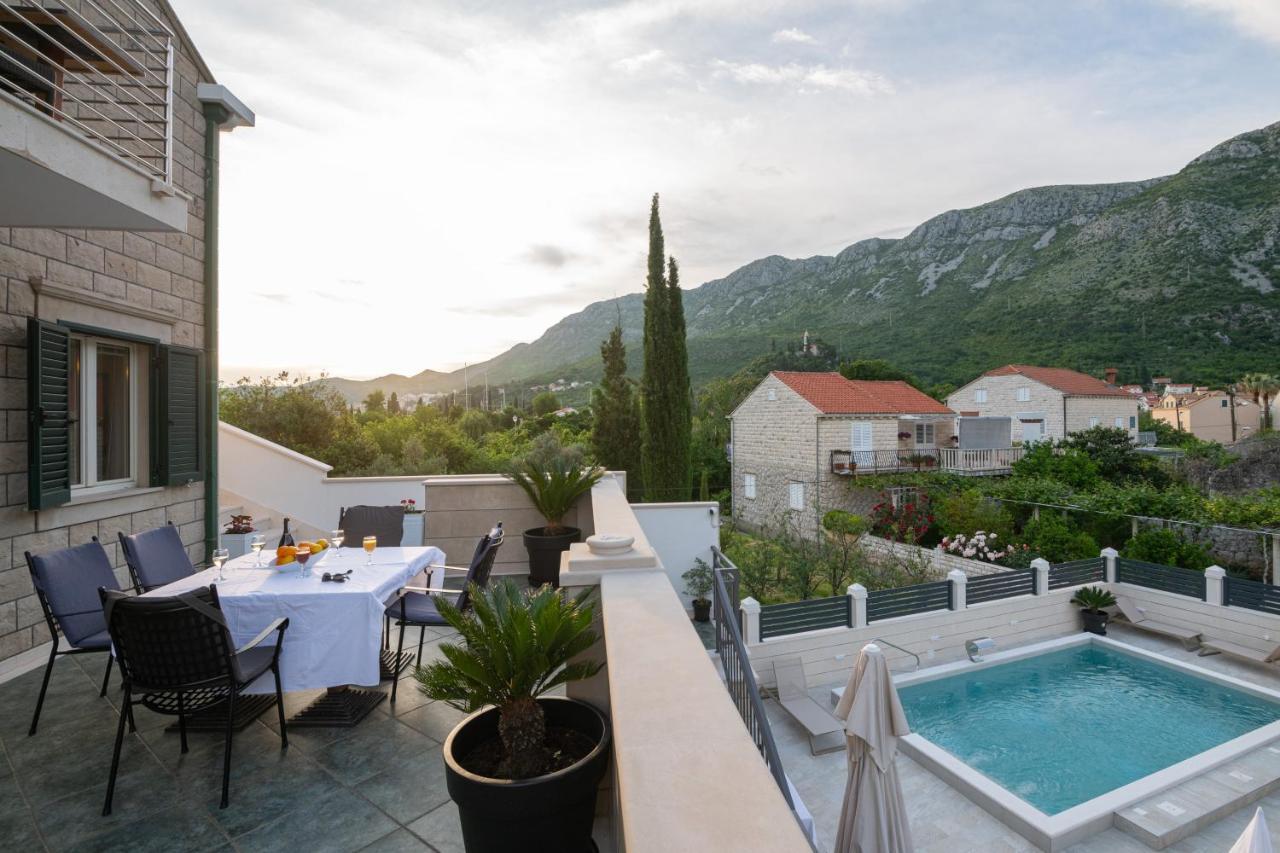 Apartments Dubelj Komolac ภายนอก รูปภาพ