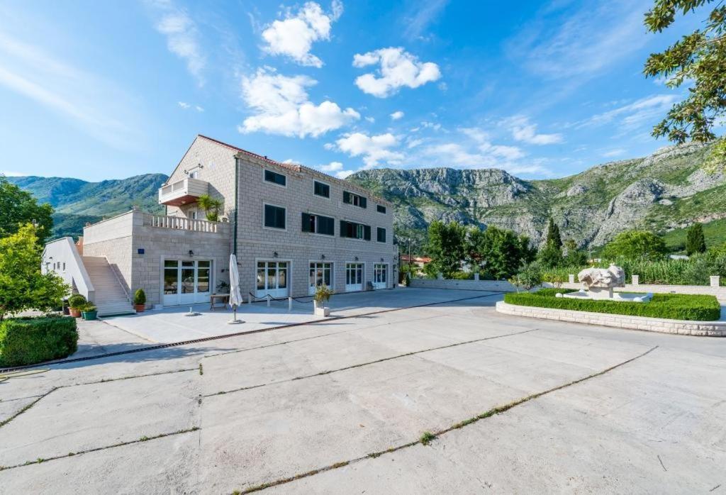 Apartments Dubelj Komolac ภายนอก รูปภาพ