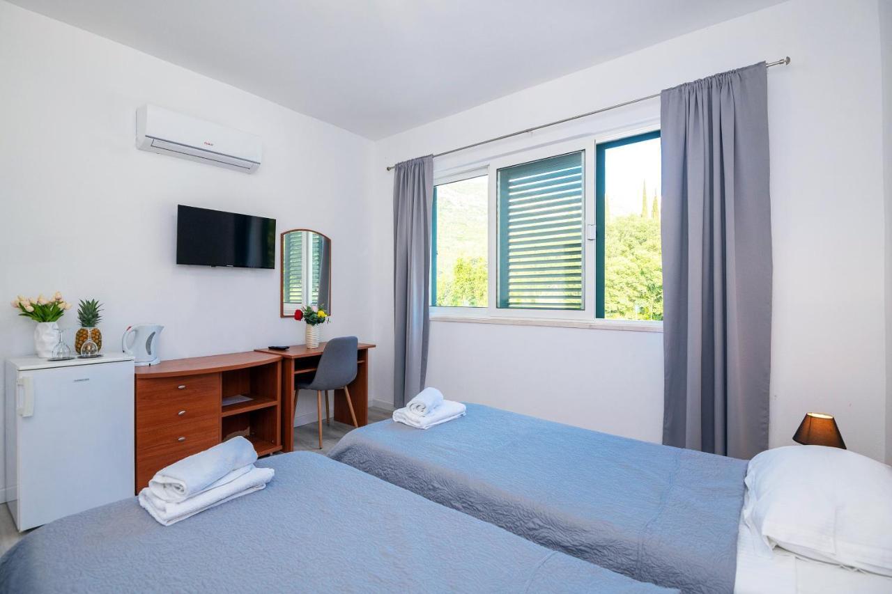 Apartments Dubelj Komolac ภายนอก รูปภาพ